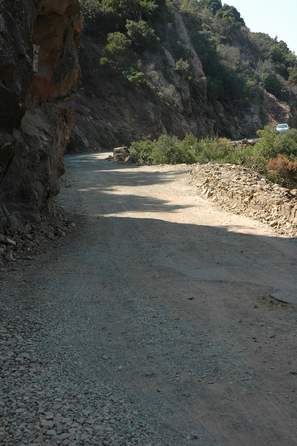 La route est défoncée